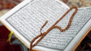 Ketahuilah, 10 Keutaman Membaca Al Quran di Bulan Ramadhan, Bisa Selamatkan Orangtua di Akhirat