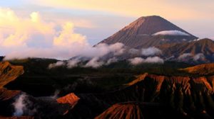 Ternyata Gunung Bergerak, Isyarat al-Qur’an dan Temuan Sains