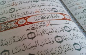 Keutamaan Membaca Surat Al-Waqi’ah Tiap Malam, Dijamin Tidak Akan Miskin