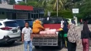 Tragis! Usai Melahirkan Seorang Ibu Meninggal di Atas Mobil Bak Terbuka