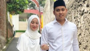 5 Alasan Wanita Bertubuh Pendek Lebih Menarik di Mata Pria