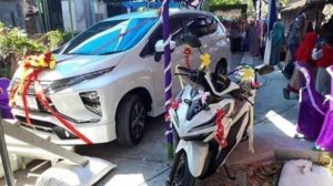 Nikahi Calon Istrinya, Pria yang Bekerja Sebagai TKI Ini Bawa Seserahan Mobil dan Motor Baru!