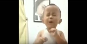 Viral, Anak Ini Tiru Desahan Orang Tuanya yang Sedang Bercinta