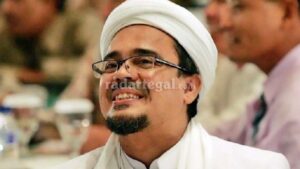 Masyarakat Indonesia Diminta Habib Rizieq Shihab Tak Keluar Rumah, Ada Apa?