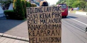 Sedih! Pria ini Jalan Kaki Untuk Cari Kerja Setelah Jadi Korban PHK, Istrinya Kabur, Anaknya Kelaparan