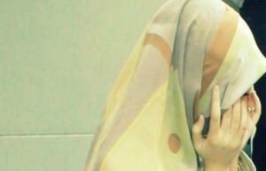 Cewek Cantik Mendadak Alami Gangguan Jiwa Usai Nolak Lamaran & Menghina Cowok, Diguna-guna?
