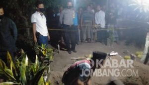 Warga Sumberbeji Jombang Gempar, Sebuah Kuburan Wanita Muda Terbongkar, Kain Kafan Lenyap
