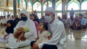 Satu Keluarga Sempat Pindah Agama, Kini Kembali Jadi Muslim. Bagaimana Ceritanya?