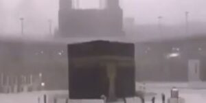 Video Mekkah Dilanda Hujan Badai, Suara Petir Bersahut-sahutan