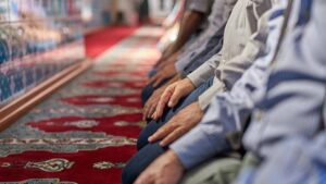 Kronologi Emak-Emak Aniaya Imam Masjid saat Salat Zuhur di Pinrang