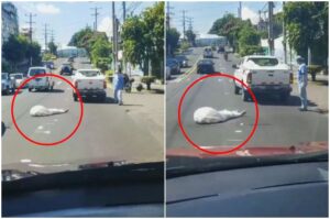 Geger Video Mayat Tergeletak di Tengah Jalan Saat Siang Bolong, Diduga Jatuh Tercecer dari Mobil Pikap yang Angkut Tumpukan Jenazah