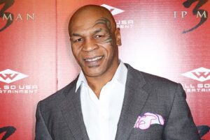 Mike Tyson: Insya Allah, Saya ke Indonesia