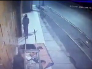 Ngeri, Video 2 Pemulung di Bekasi Dirampok dan Dibantai dengan Balok