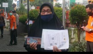 Ada Bansos Tunai Rp 300 Ribu Per Keluarga, Caranya Login ke dtks.kemensos.go.id