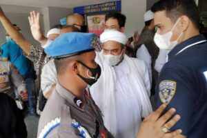 Ada Rasa Khawatir, Habib Rizieq Pilih Konsumsi Makanan dari Keluarga selama Ditahan