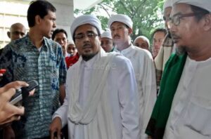 Polisi Perintahkan Tangkap HRS, Rizieq Shihab Trending di Twitter