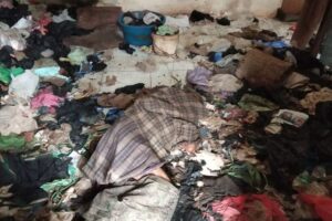 Tak Diakui Keluarganya, Nenek 71 Tahun ini Sampai Makan dan Tidur di Atas Tumpukan Sampah