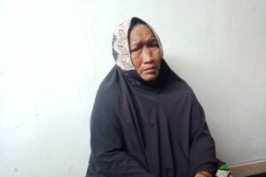 Nenek Darwati Menangis Tersedu Saat Tahu Namanya Dicoret dari Data Penerima Bansos Kemensos