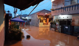 Jangan Mencela dan Menyalahkan Hujan hingga Berakibat Banjir