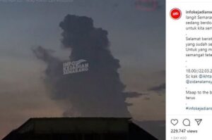 Gegerkan Warga, di Langit Kota Semarang Terjadi Fenomena Awan Berbentuk Orang yang Sedang Berdoa Saat Menjelang Maghrib