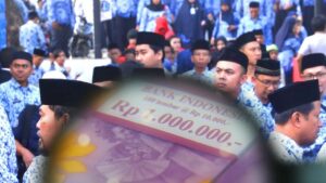 PNS Sujud Syukur, THR Bakal Dibayar Full Tahun Ini!