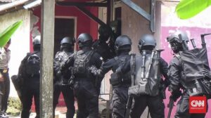 Densus 88 Tangkap Enam Terduga Teroris di Jateng