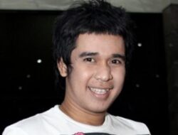 Pantas Banjir Rezeki, 4 Artis Ini Rajin Sedekah Tanpa Koar-Koar, Amal Ibadah Pelawak Ini Diteruskan oleh Keluarga Usai Tutup Usia