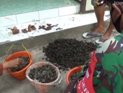 Gali Pondasi Rumah, Warga Jombang Temukan Harta Karun Berisi Uang dan Keris Majapahit