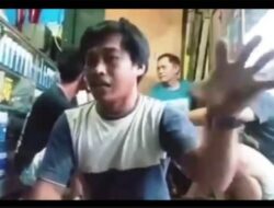 Jadi Viral, Video Seorang Lelaki Pegang Mayat Pasien Covid-19 : Kalau Saya 2 Hari Mati, Berarti Covid Ada