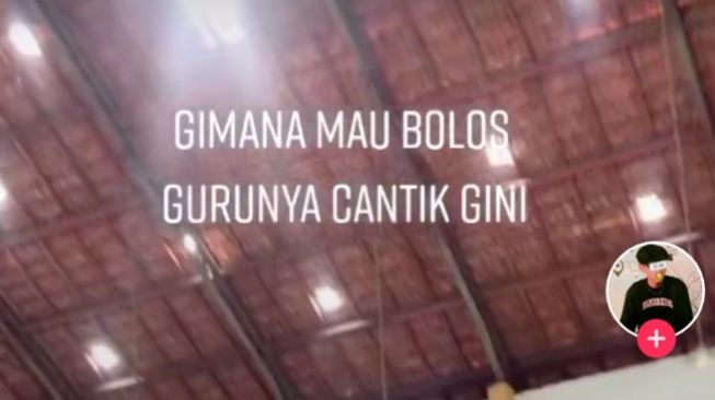 Viral Guru STM Cantiknya Kelewatan, Bikin Murid Cowok Ogah Bolos Sekolah