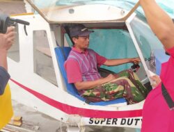 Heboh! Pria Lamongan ini Pulang Kampung Naik Pesawat Rakitan Sendiri