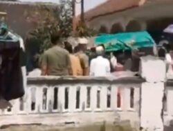Fakta Warga Gotong Keranda Mayat Sambil Lari yang Viral