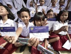 Cara Daftar Bansos Anak Sekolah 2022 Online Lewat HP serta Syarat Siswa SD, SMP, SMA Dapat BLT Rp4,4 Juta