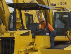 United Tractors Buka Lowongan Kerja Lulusan S1 Berbagai Jurusan