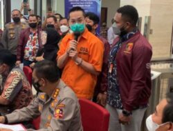 Indra Kenz Diledek Wartawan ‘Murah Banget’ sampai Ditanya Harga Kaos Oranye, Publik: Sultan Rutan