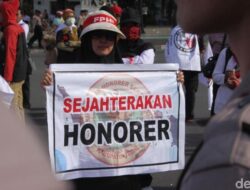 Honorer bakal Setara ‘PNS’ Mulai 2023, Guru dan Nakes Prioritas
