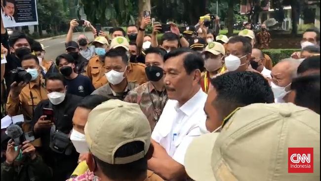 Debat Sengit Luhut Binsar & Mahasiswa UI