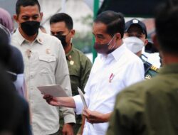 Catat! Begini Cara Dapat ‘THR’ dari Jokowi Rp 900 Ribu