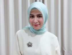 5 Fakta Rina Diana Pindah Agama, Tertarik Islam karena Salat hingga Mantap Berhijab