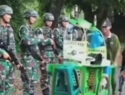 Viral Penjual Es Dawet Nyelonong di Tengah Barisan Apel Pasukan TNI, Reaksi Anggota Justru Mengejutkan