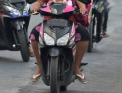 Aturan Baru Berkendara Dilarang Menggunakan Sandal Jepit, Polisi: Lebih Mahal Mana dengan Nyawa?